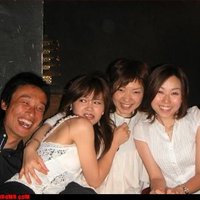 Photobombing