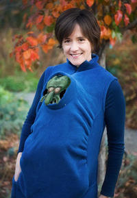 Peekaru (Baby Snuggie)