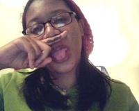 Fingerstache
