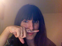 Fingerstache