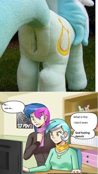 Lyra Plushie