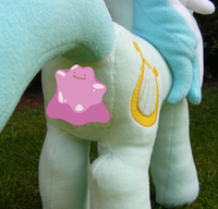 Lyra Plushie