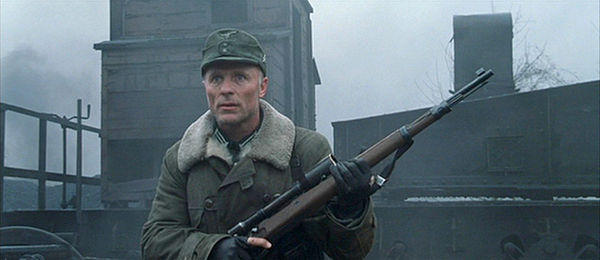 EnemyGatesKoenigSniper02.jpg