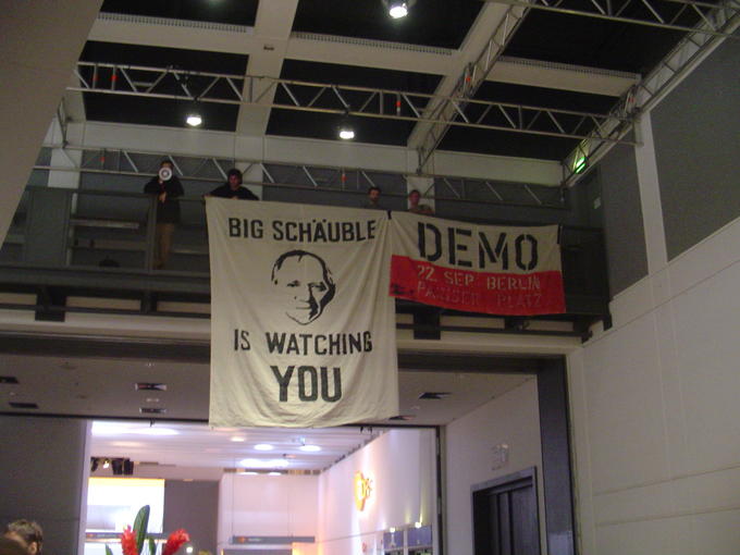 Stasi_2.0_auf_der_IFA_2007.JPG