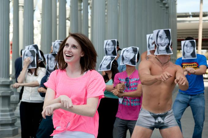 Overly Attached Girlfriend - Gangnam Style