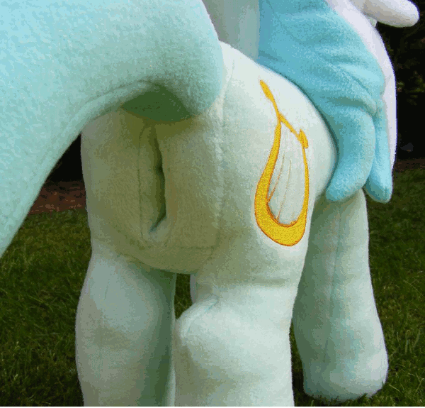 LY LY Lyra plushie style 