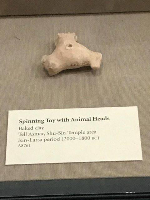 Spinning toy with animal heads Fid Spinners