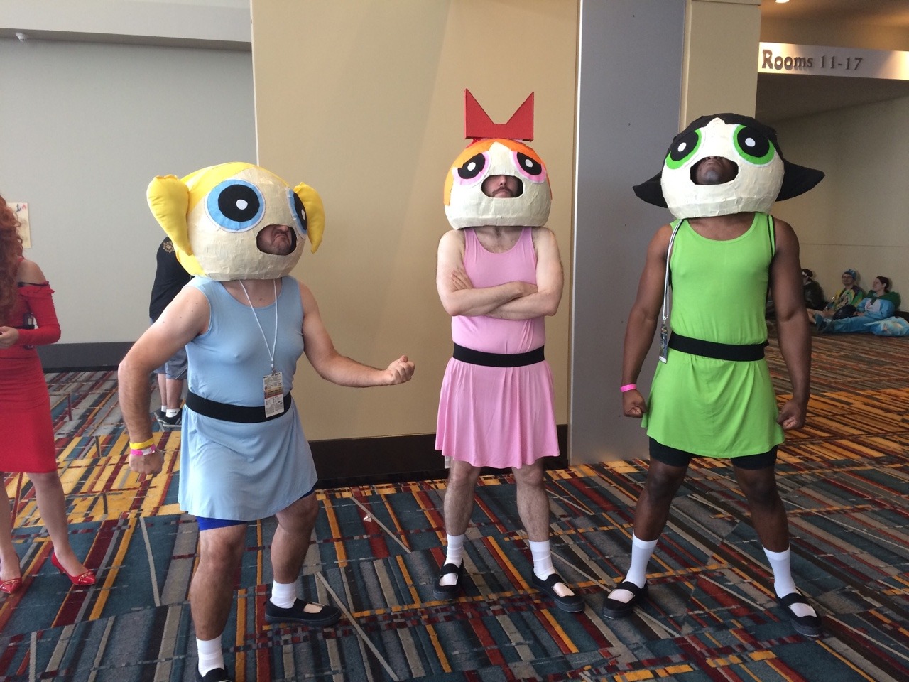 Guys Wearing Power Puff Girl Costumes At NY Comic Con, 46 OFF